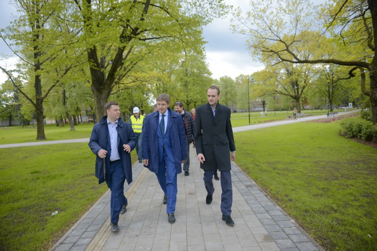 No jūnija iedzīvotājiem būs pieejams atjaunotais Grīziņkalna parks, Ziedoņdārzs un Miera dārzs