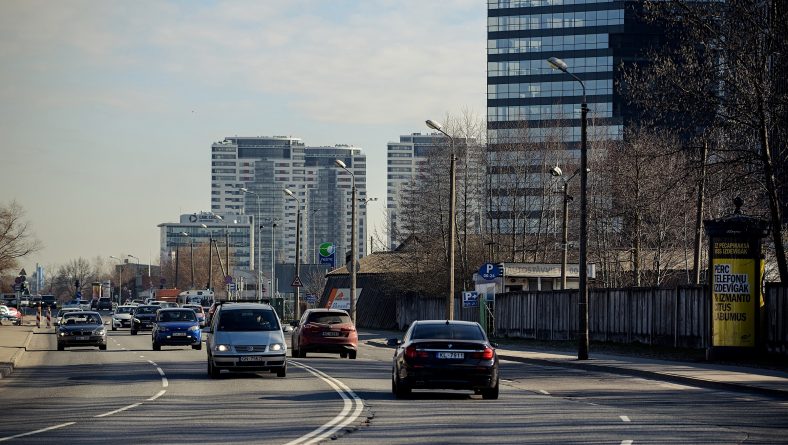 Rīgas pilsētā iegūst datus transporta plūsmu simulācijas modelim