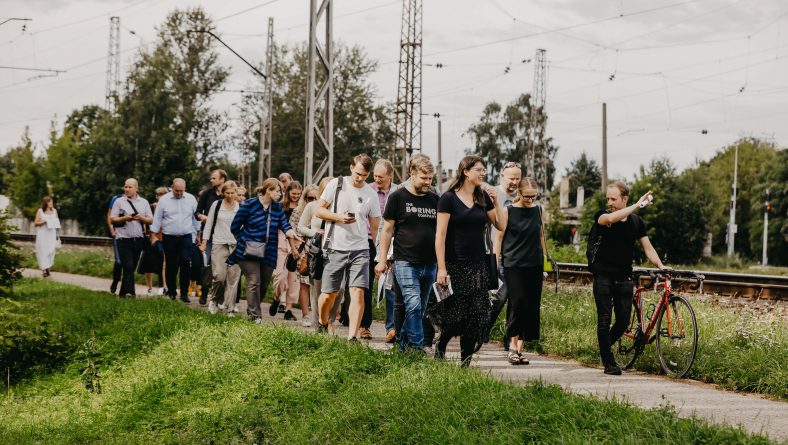 Pārrunā apkaimju iedzīvotāju viedokli par Rail Baltica līnijas šķērsojumiem Imantā, Zolitūdē un Zasulaukā