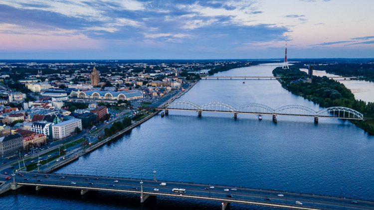 <strong>Uzsāk trīs būvprojektu ekspertīzes projektā “Rail Baltica” integrēšanai Rīgas centra infrastruktūrā </strong>