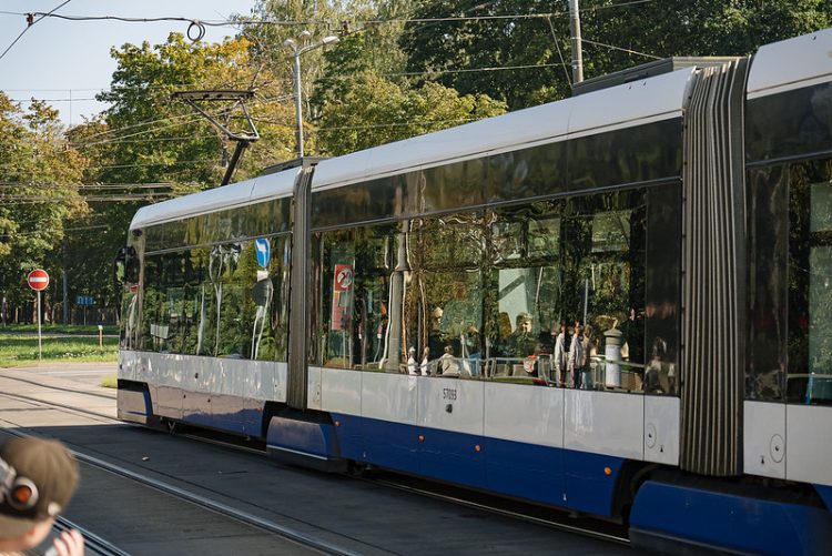 Noslēdzies pirmais posms Rīgas sabiedriskā transporta maršrutu tīkla reformas pētījumā – definēts teorētiskais ietvars un analizēta starptautiskā labā prakse