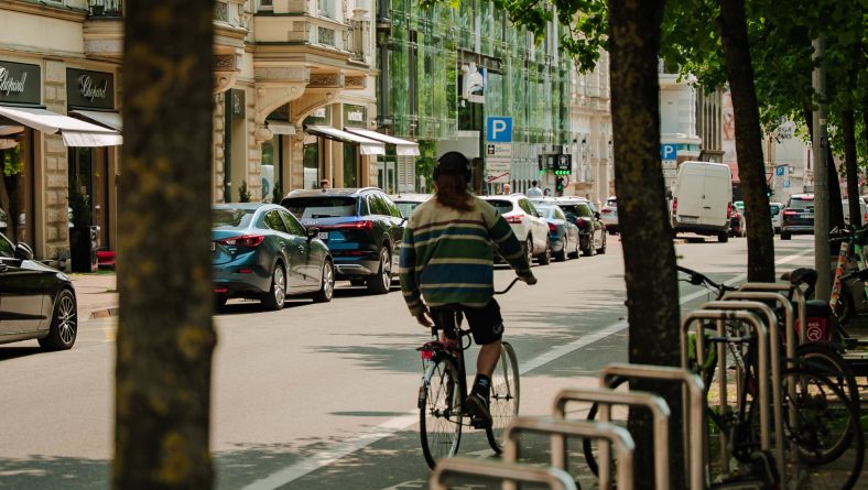 Rīgas pašvaldība informēs par vēsturiskā centra transporta un mobilitātes attīstības plānojumu