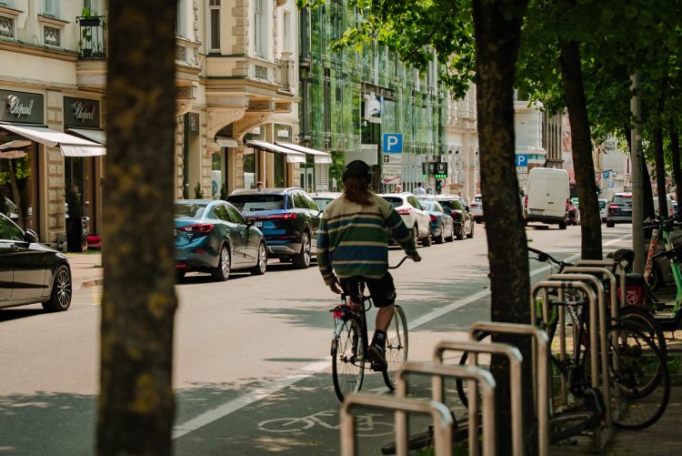 Rīgas pašvaldība informēs par vēsturiskā centra transporta un mobilitātes attīstības plānojumu
