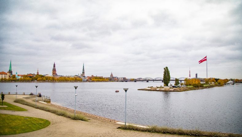 Izsludināts metu konkurss par AB dambja publiskās ārtelpas attīstību