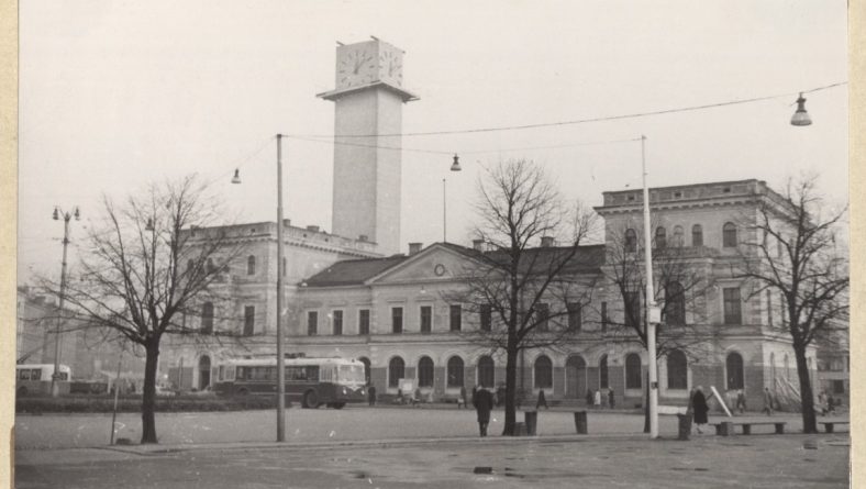 Rīga digitalizē vairāk nekā 10 000 vēsturisku fotogrāfiju un atklātņu