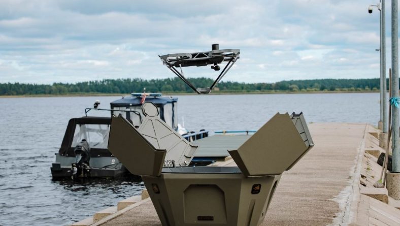 Rīgas pašvaldība izstrādājusi vadlīnijas dronu izmantošanai pilsētas gaisa satiksmē